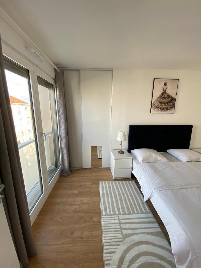 Luxury 5 Paris Asnieres-sur-Seine